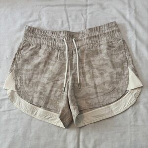 Athleta 4 Cabo Tide Linen Shortie Shorts ~ Camo Beach Outdoor Casual